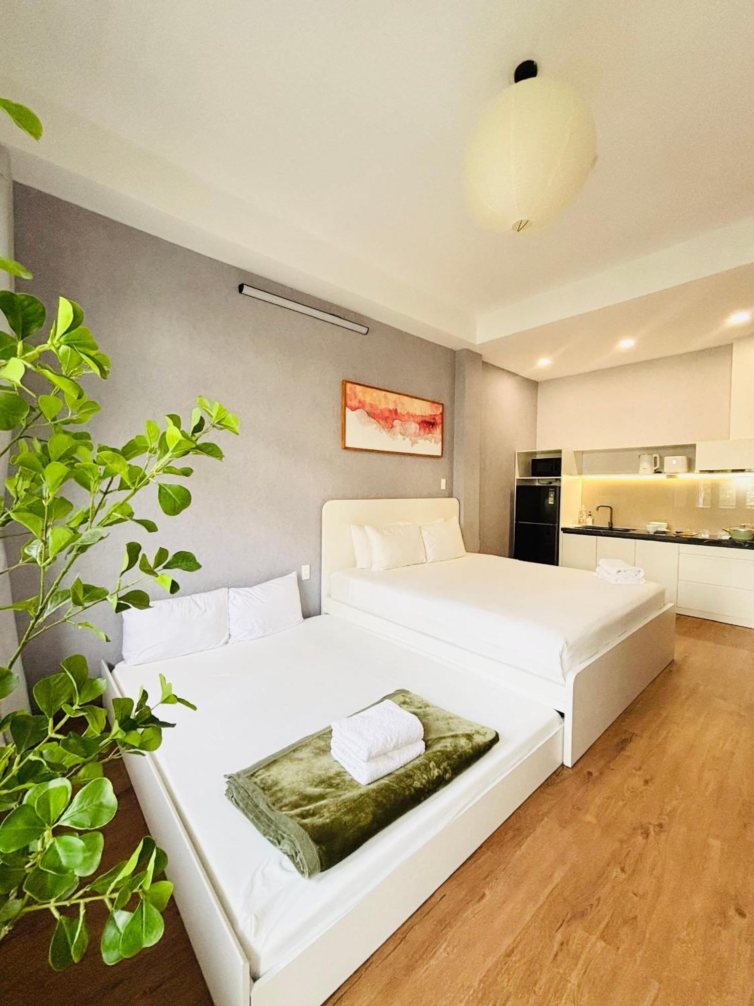 S Lux 5 Mins Walking In Apartment *