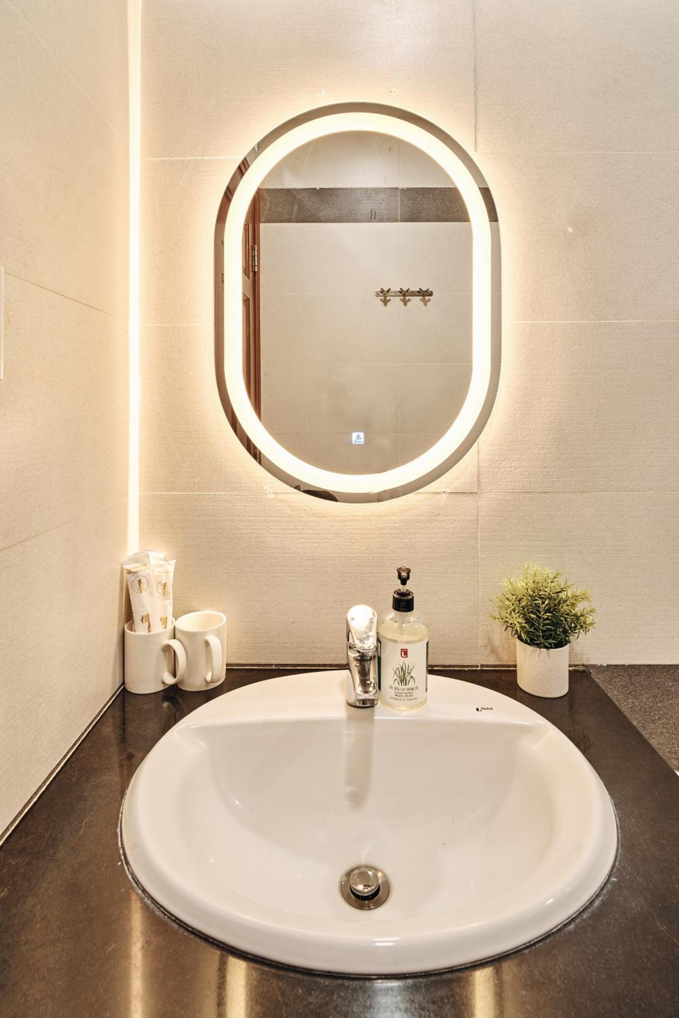 S Lux 5 Mins Walking In Apartment Ho Chi Minh City